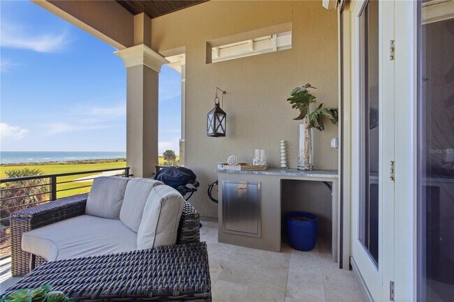 Building Photo - 340 Ocean Crest Dr