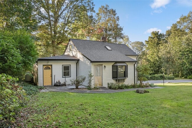 Building Photo - 1300 NY-22