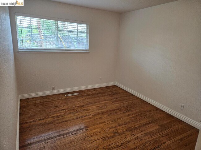 Building Photo - 40725 Capa Dr