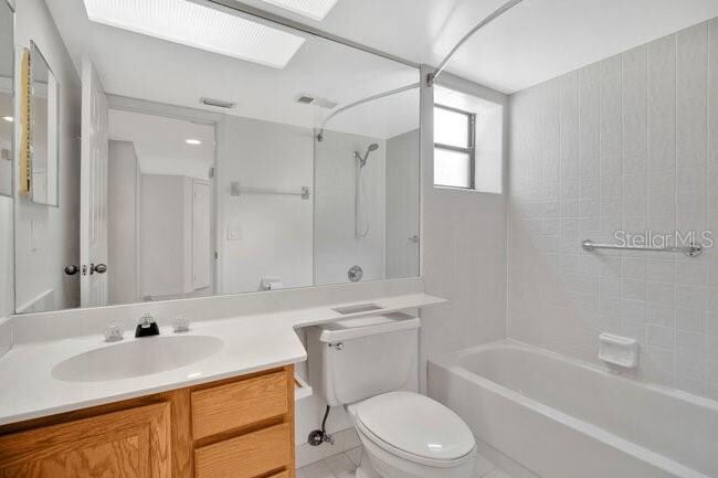 Building Photo - 1246 St Tropez Cir