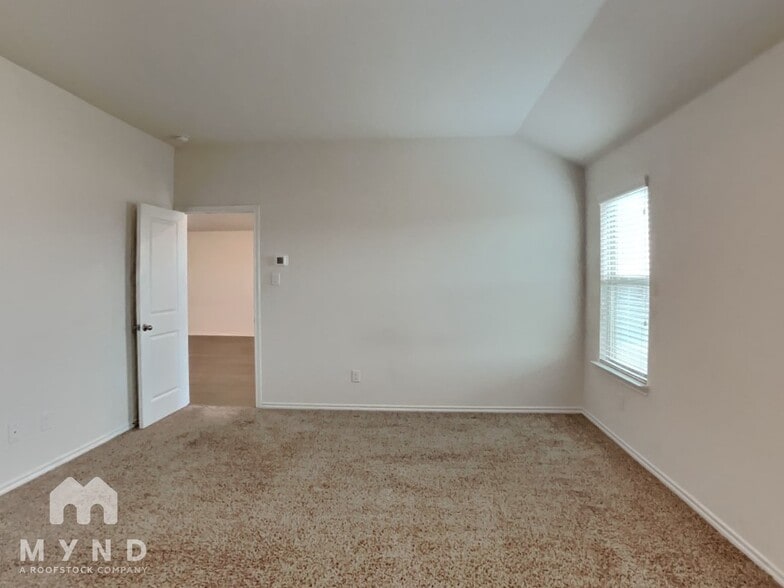 Building Photo - 4101 Black Canyon Dr