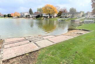 Building Photo - Four Bedroom on Rushmore Lake