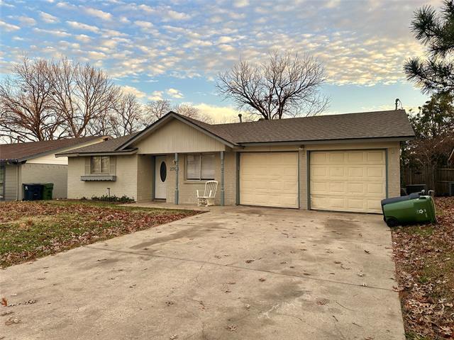 Building Photo - 2704 Buena Vista Dr