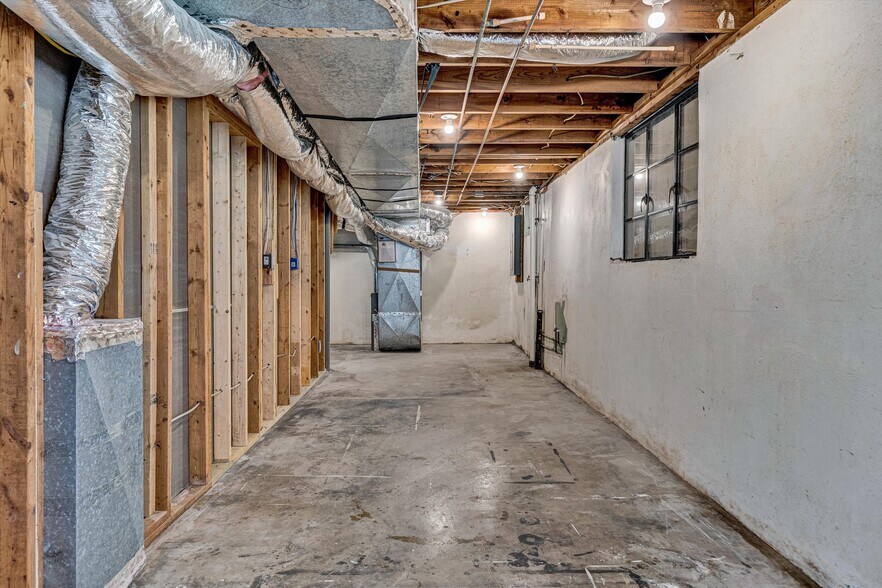 Building Photo - 5216 Sugar Loaf Mountain Rd