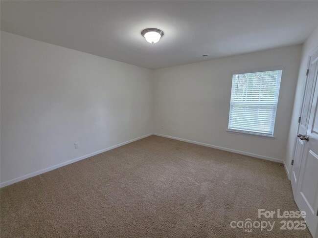 Building Photo - 2208 Apple Glen Ln