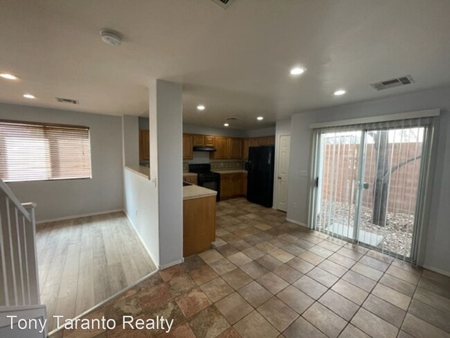 Building Photo - 5 br, 3.5 bath House - 5869 Baroque Gold C...