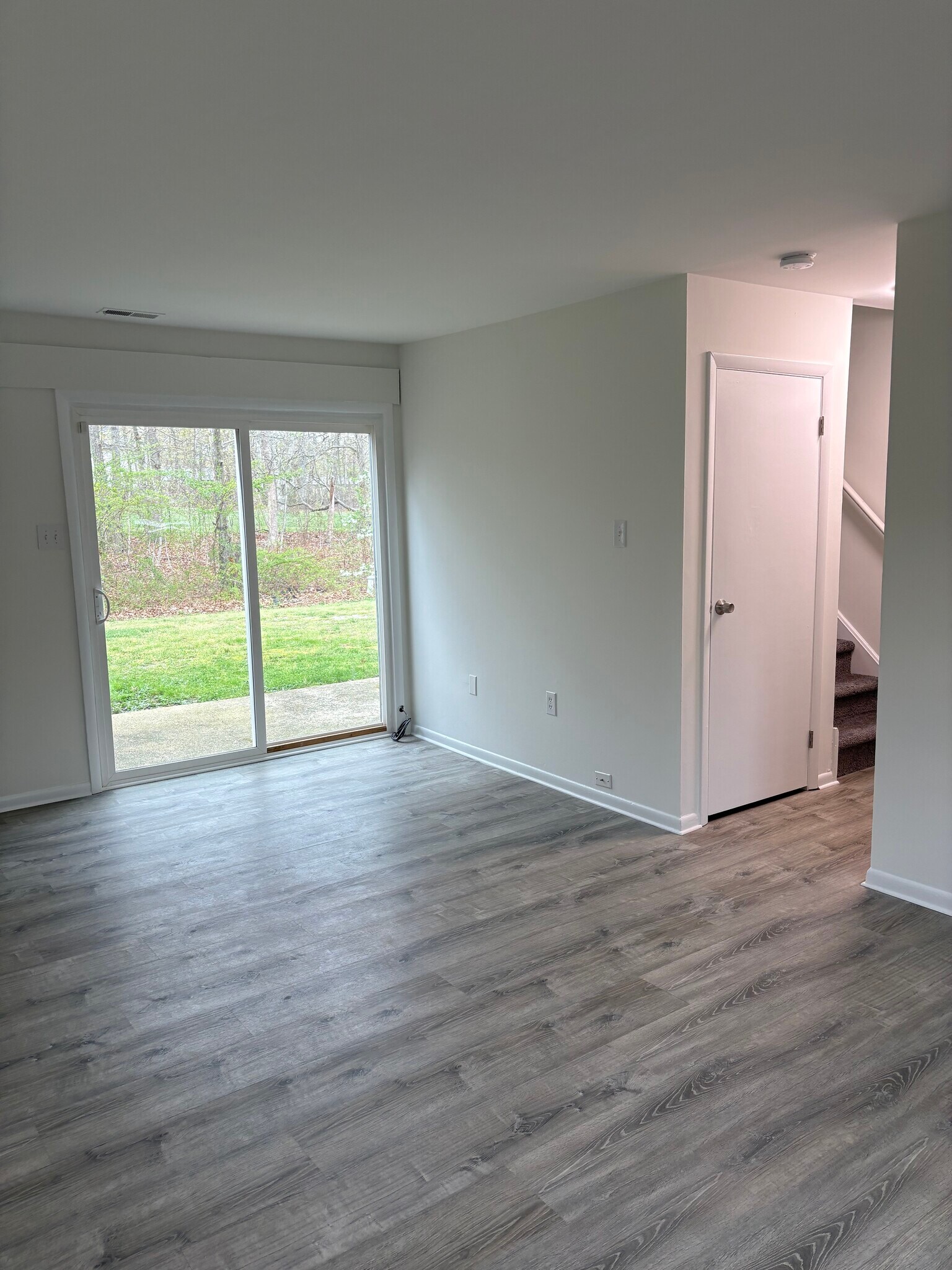 Building Photo - 60 Tavistock Dr