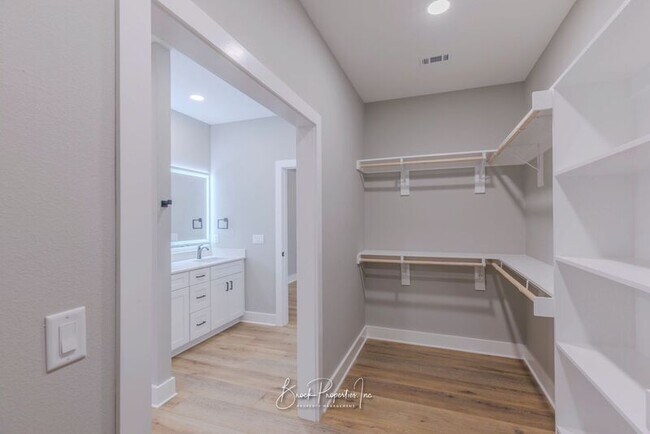 Building Photo - 8393 Kipling St