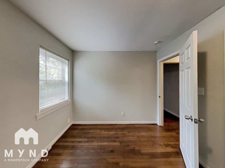 Building Photo - 814 45th St Ensley