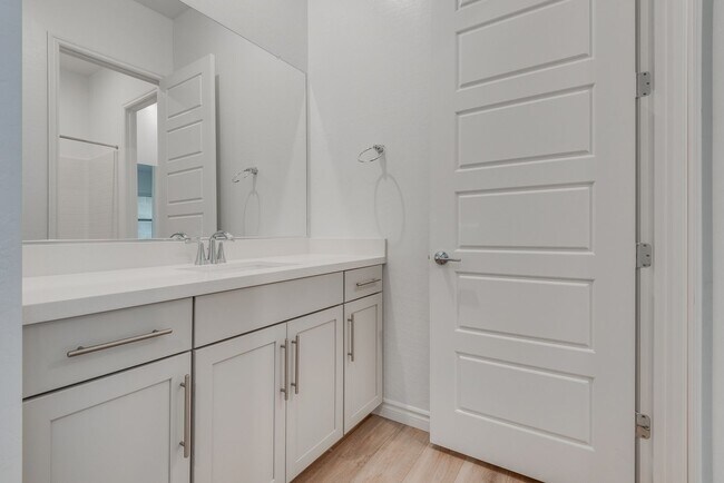 Building Photo - Single story in the exclusive master planned community of Heritage in Stonebridge!