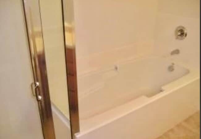 Building Photo - Great Condo in Prestigious Chandler Pointe...