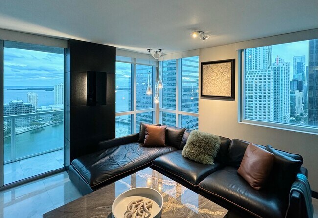 Living Room - 500 Brickell Ave