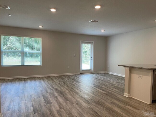 Building Photo - 8665 Pathstone Blvd