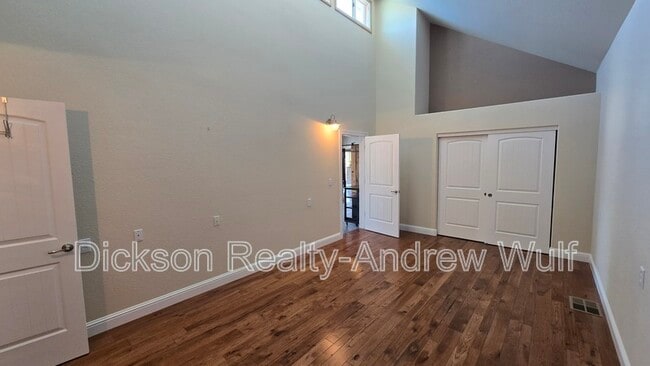 Building Photo - 5800 Peak Rd