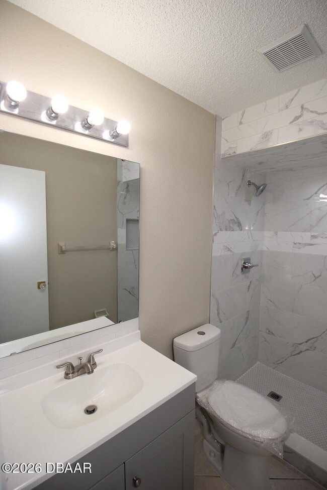 Building Photo - 2 Plateau Ln