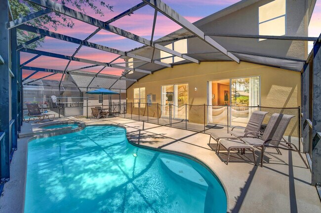 Building Photo - 8538 Sunrise Key Dr