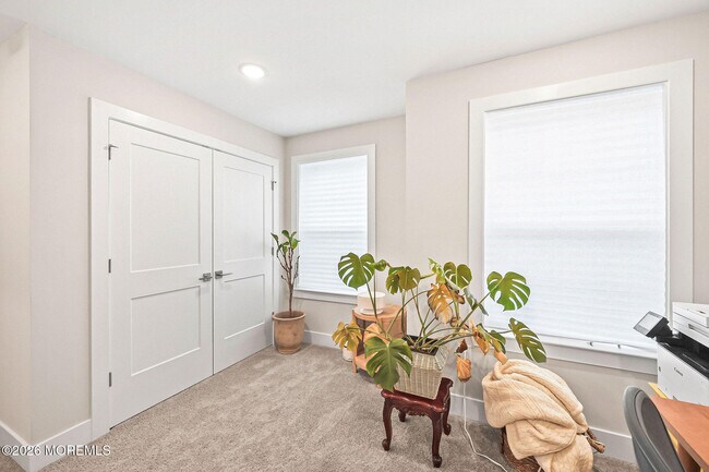 Building Photo - 4039 Heron Dr