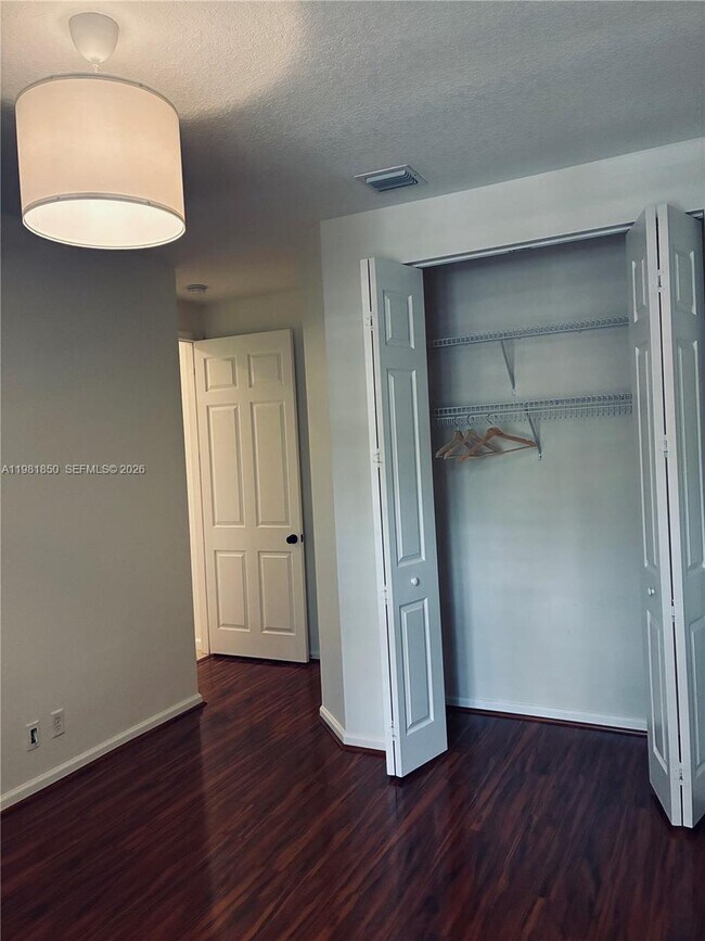 Building Photo - 2757 Center Ct Dr