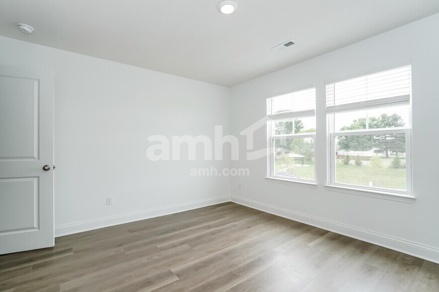 Building Photo - 1069 Broyles Crossing Southwest