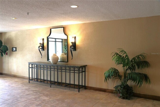 Building Photo - 2333 Feather Sound Dr