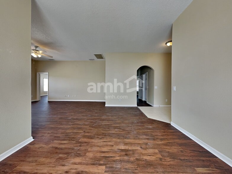 Building Photo - 8622 Tidal Bay Ln