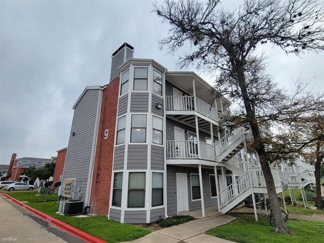 Primary Photo - 1 br, 1 bath Condo - 4441 Old College Rd A...