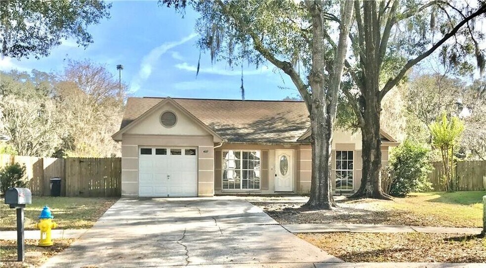 Building Photo - 4637 Cabbage Palm Dr