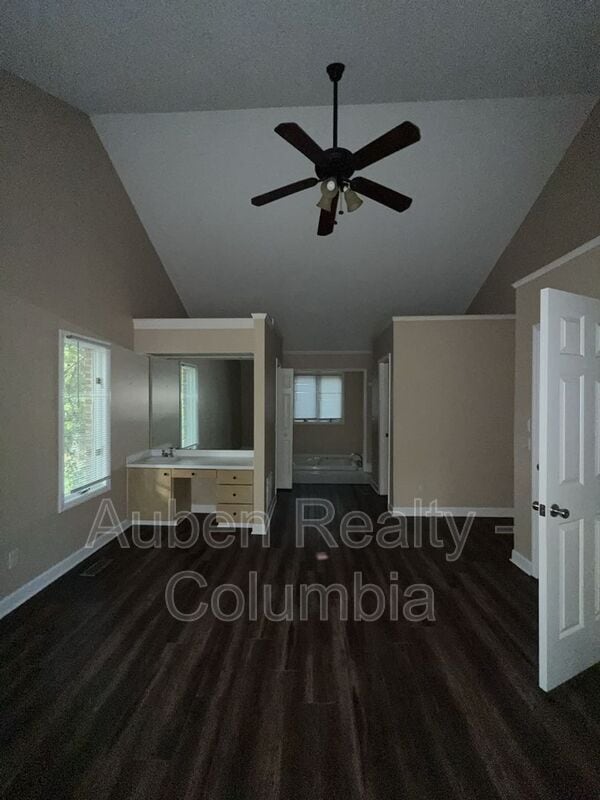 Building Photo - 108 Riverwalk Ct