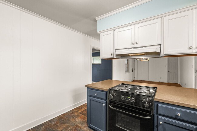 Building Photo - 11 Berrywood Cir