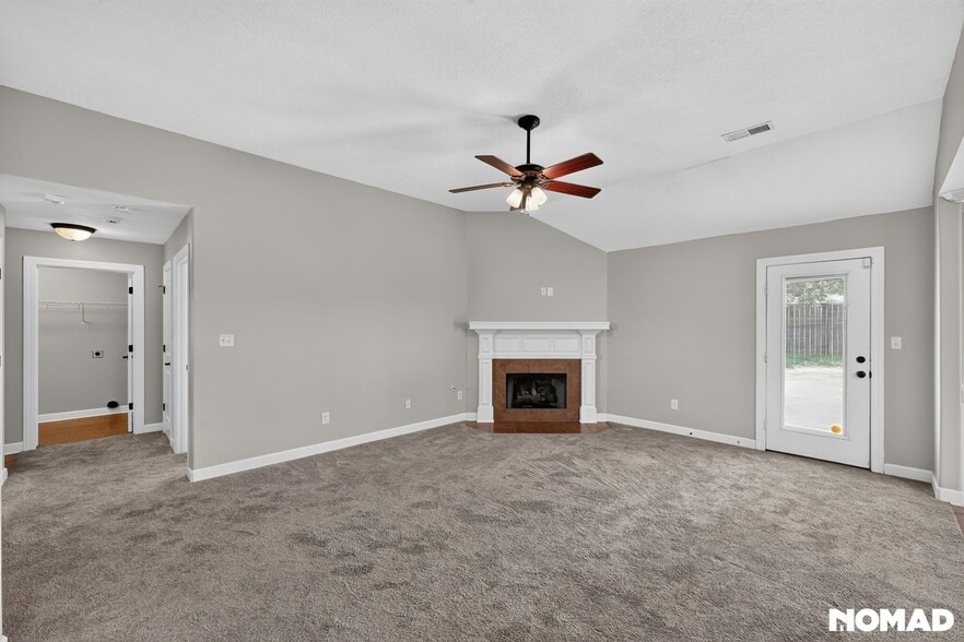 Building Photo - 82 Grove Hill Ln