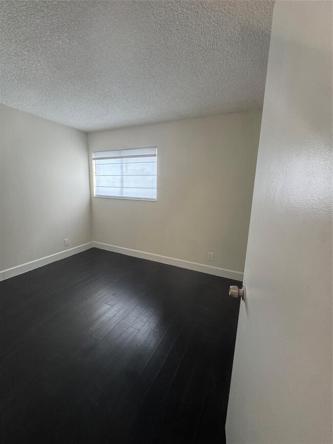 Building Photo - 8750 N Sherman Cir