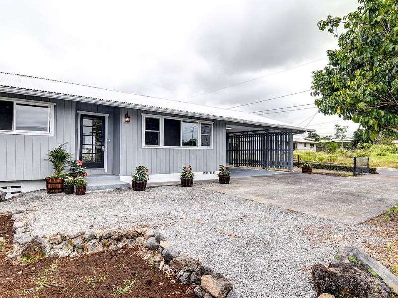 Building Photo - 1403 Mailani St