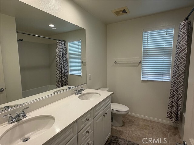 Building Photo - 33 Latitude