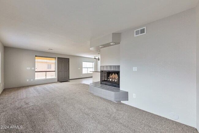 Building Photo - 14849 N Kings Way