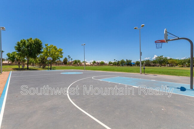 Building Photo - 1083 W Sandy Banks