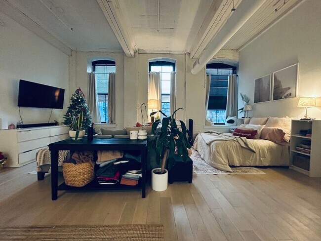 Building Photo - 430 Fairmount Ave