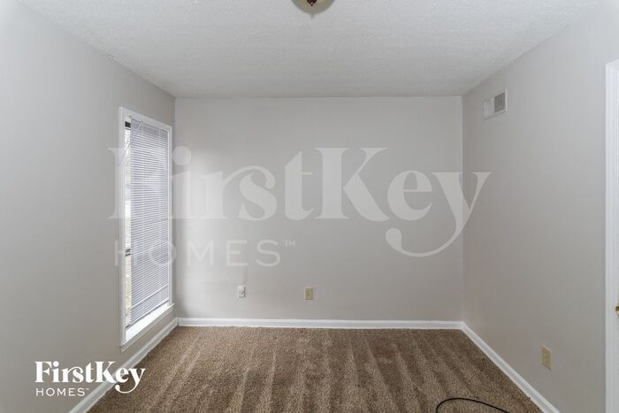 Building Photo - 4130 Silverleaf Rd