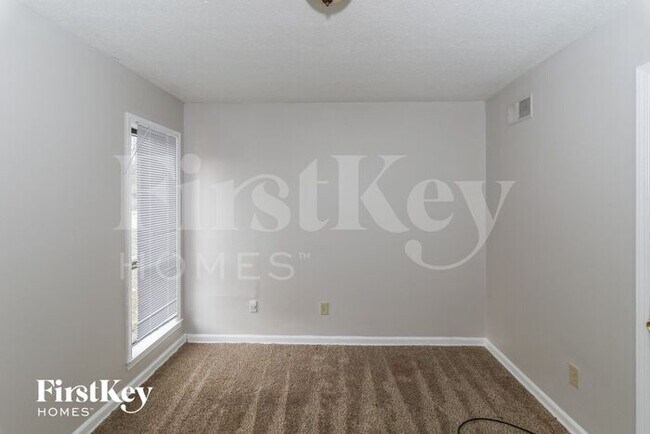Building Photo - 4130 Silverleaf Rd