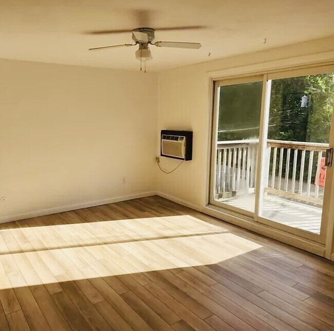 Building Photo - 44 Burnap Rd