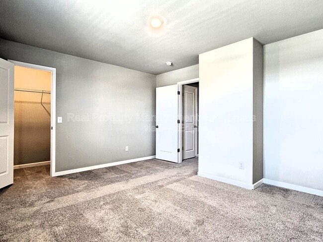 Building Photo - 1616 Amaranth Ln