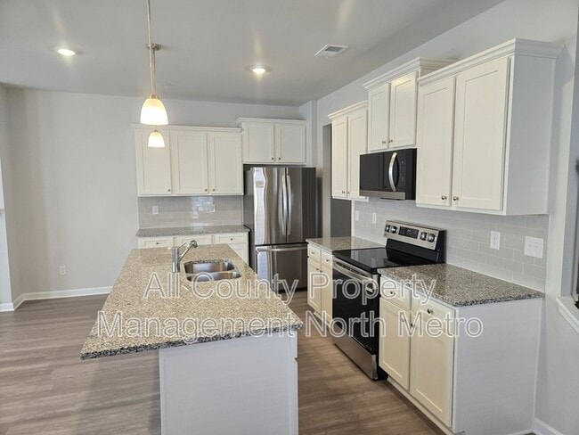 Building Photo - 438 Lanier Cir