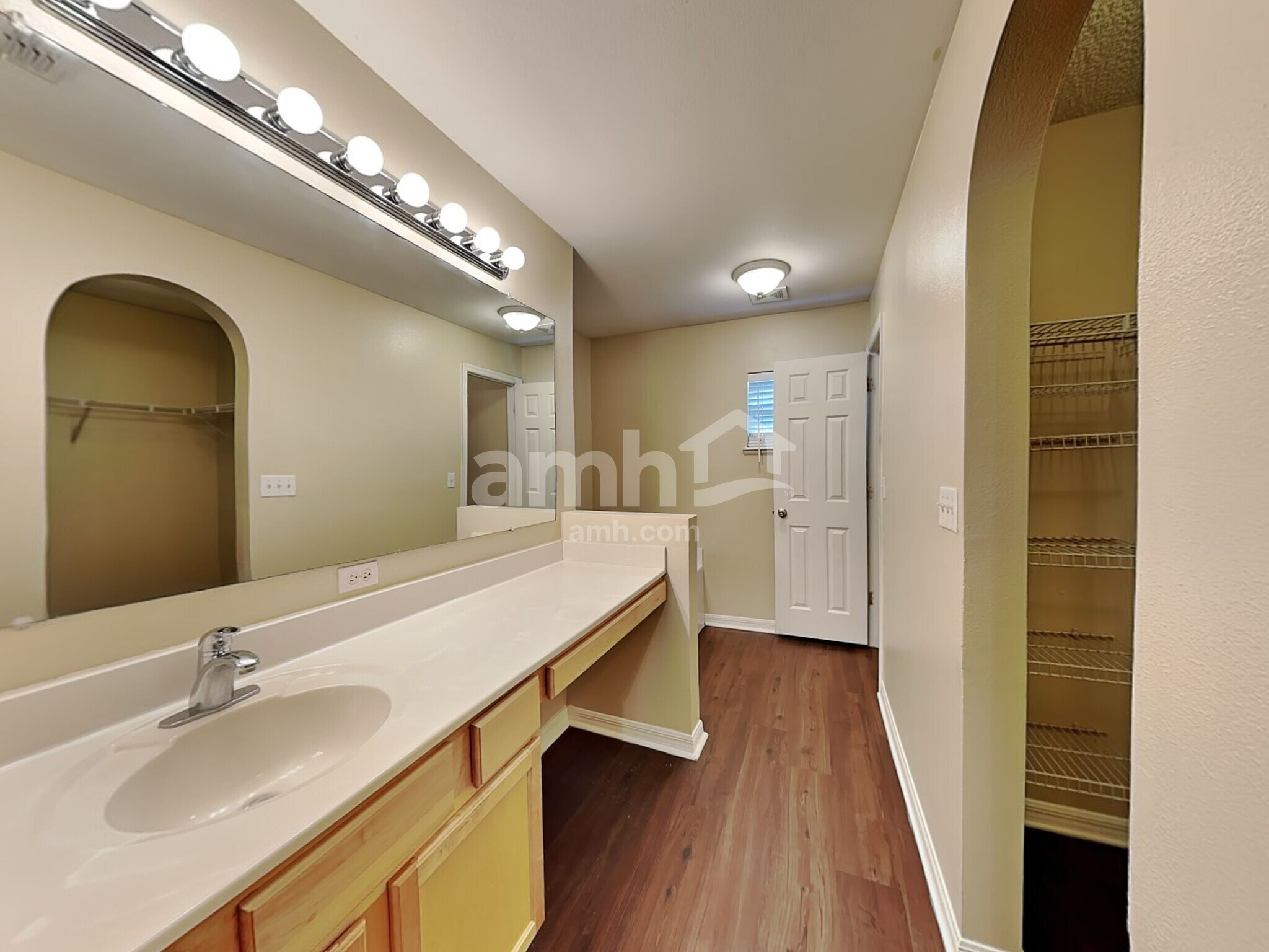 Building Photo - 7187 Rutland Ct