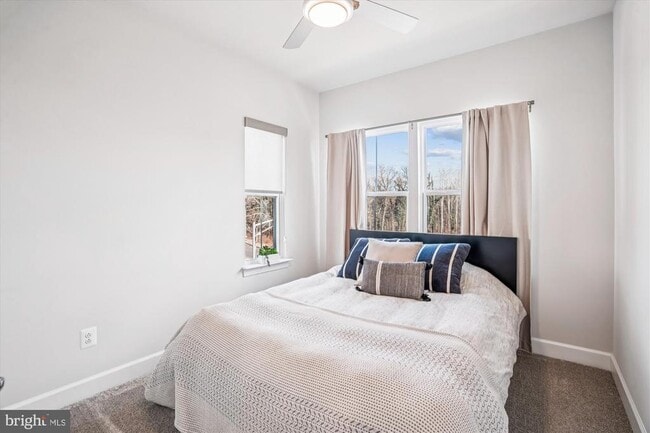 Building Photo - 6732 Belcrest Rd