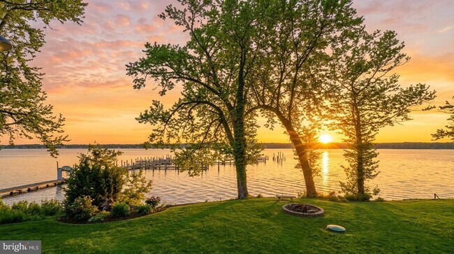 Building Photo - 26 Park Ln