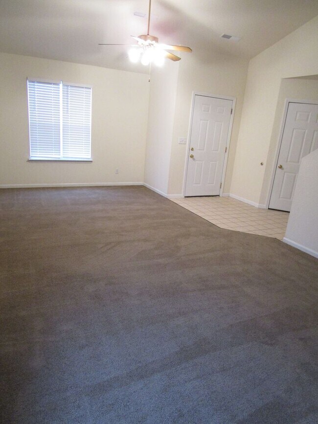 Building Photo - 4404-4404 W Jeana Ct