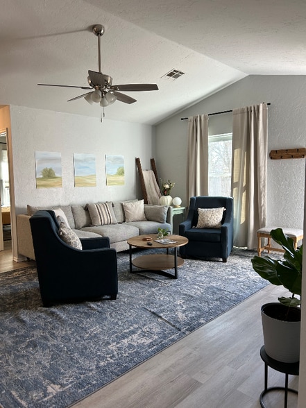 Primary Photo - 2308 Heatherfield Ln