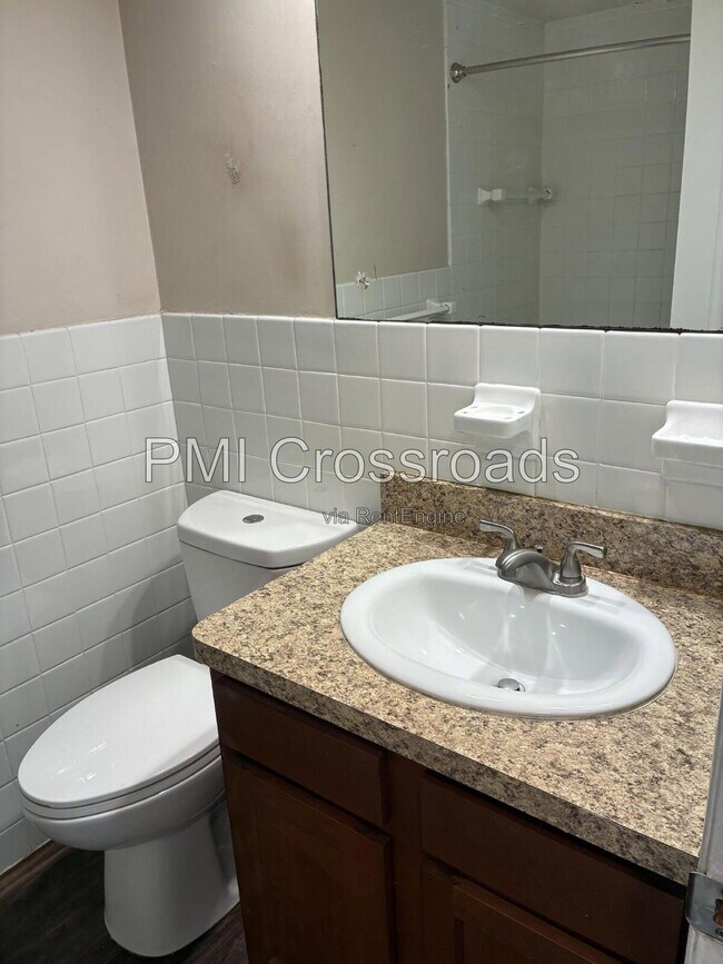 Building Photo - 16015 Van Aken Blvd