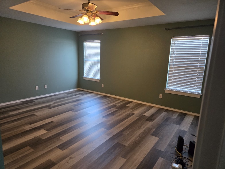 Building Photo - 1615 Spice Spring