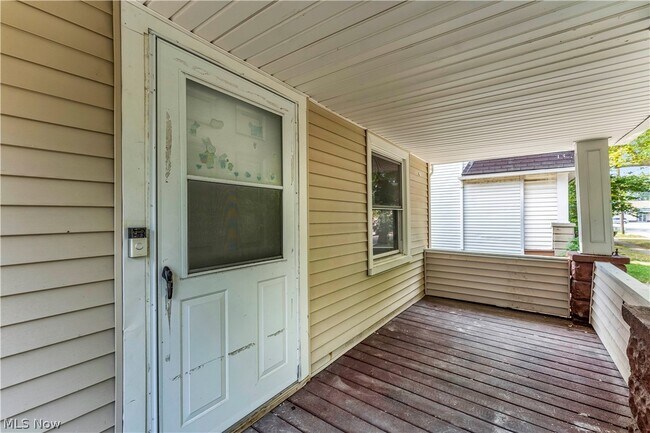 Building Photo - 3153 W 103rd St