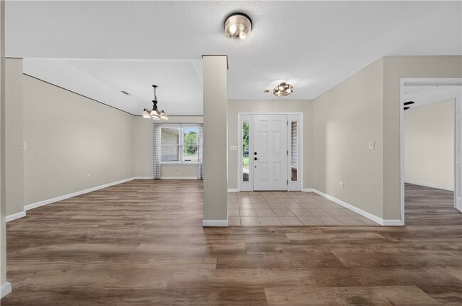 Building Photo - 903 Tyra Ln
